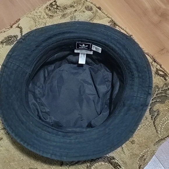 Adidas hat black - Picture 3 of 4